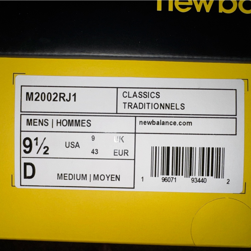 New Balance Classics - Black and Yellow